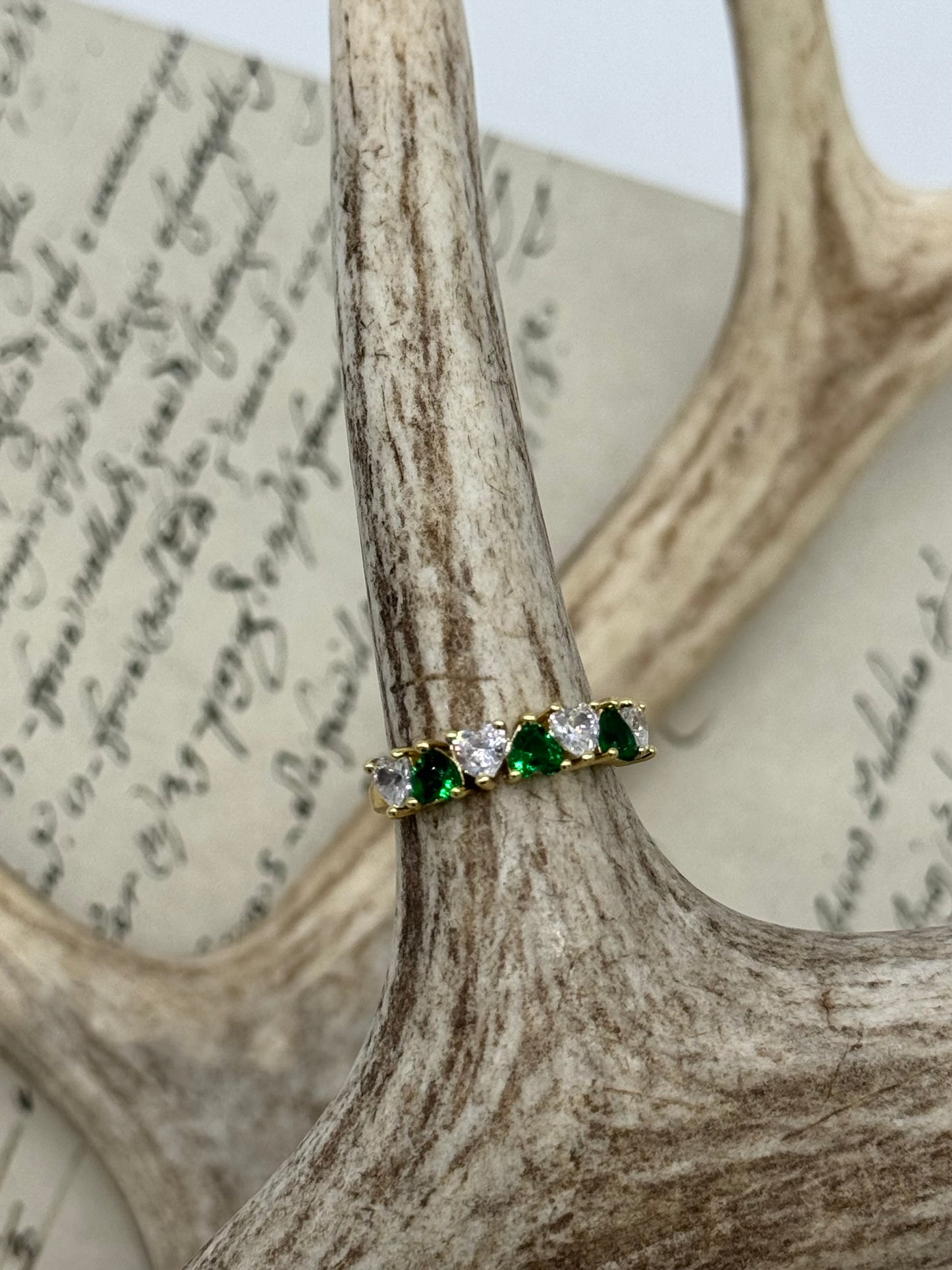 Anillo Corazones Verde Ajustable Chapa de Oro