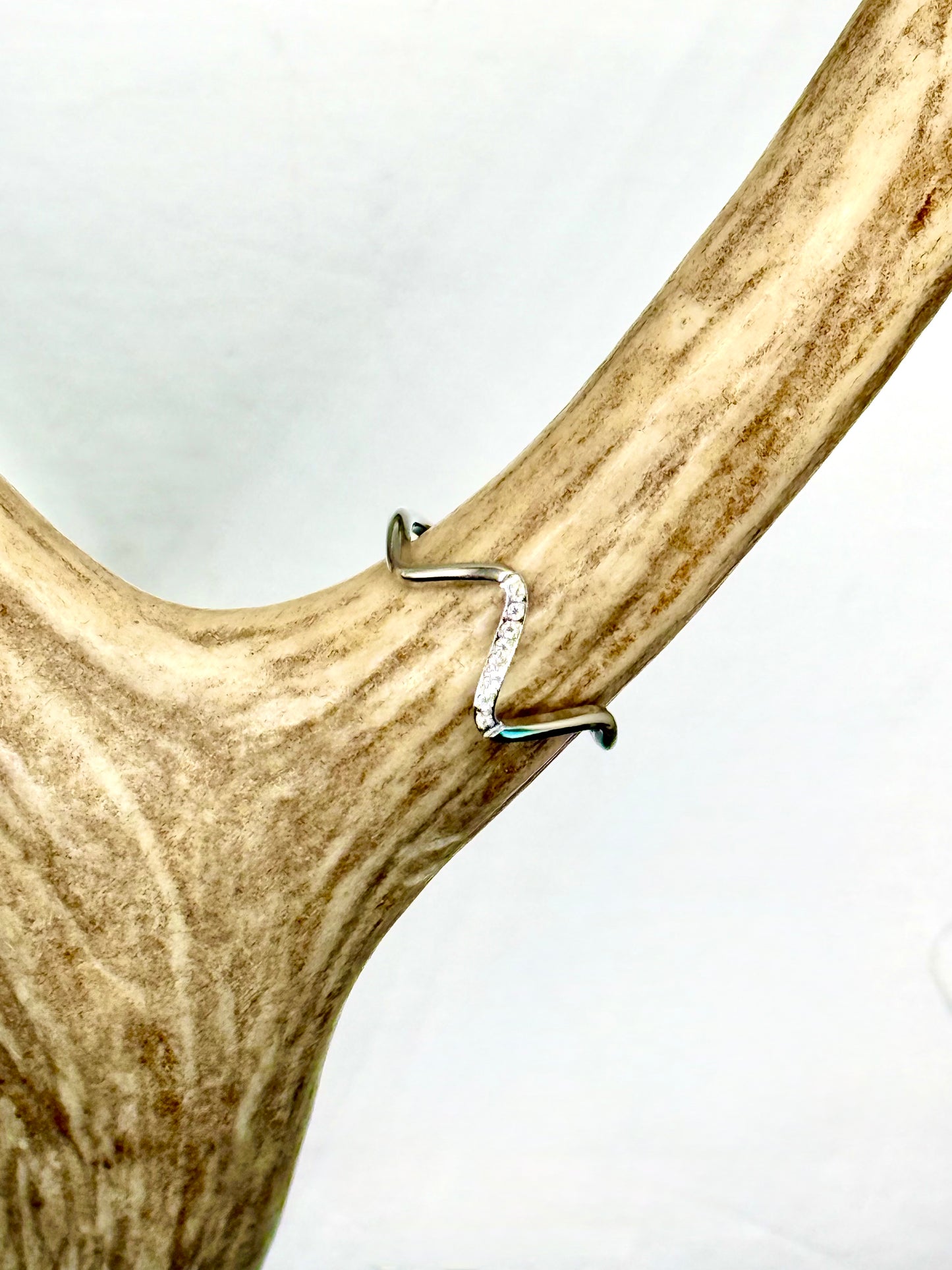 Zig Zag Zirconia Ring Silver Steel