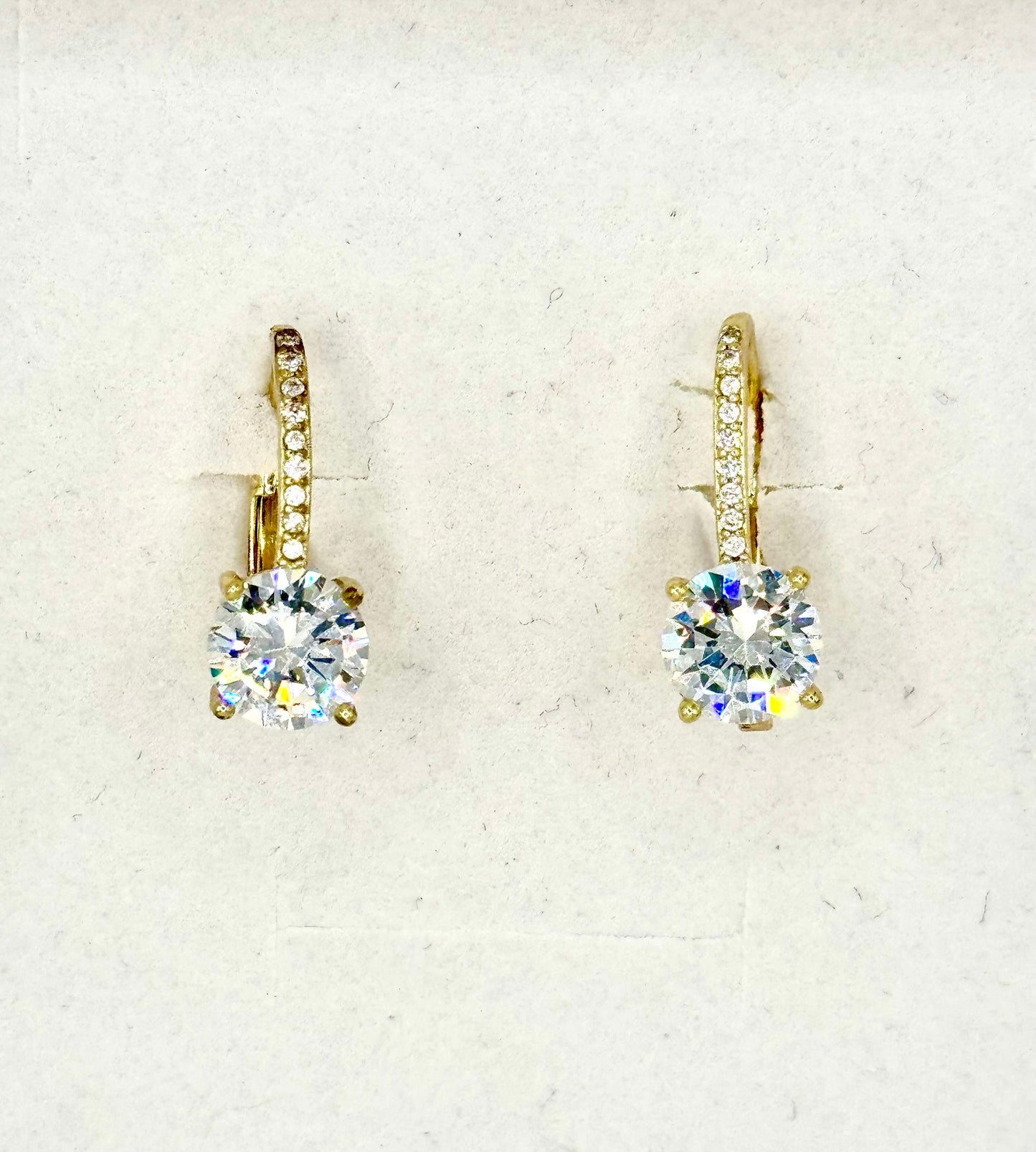 Arete Ovalo Zirconias DORADO