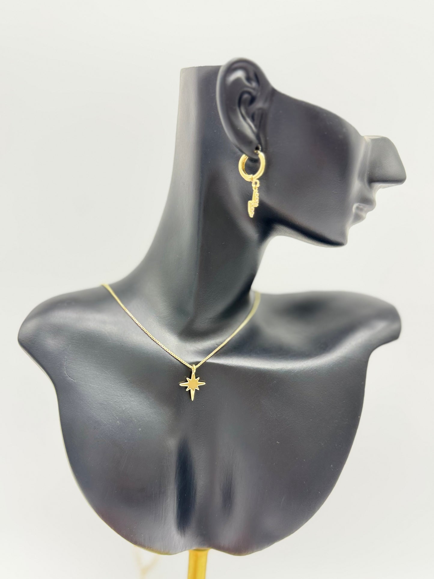 Star Necklace - 18K Gold Plate