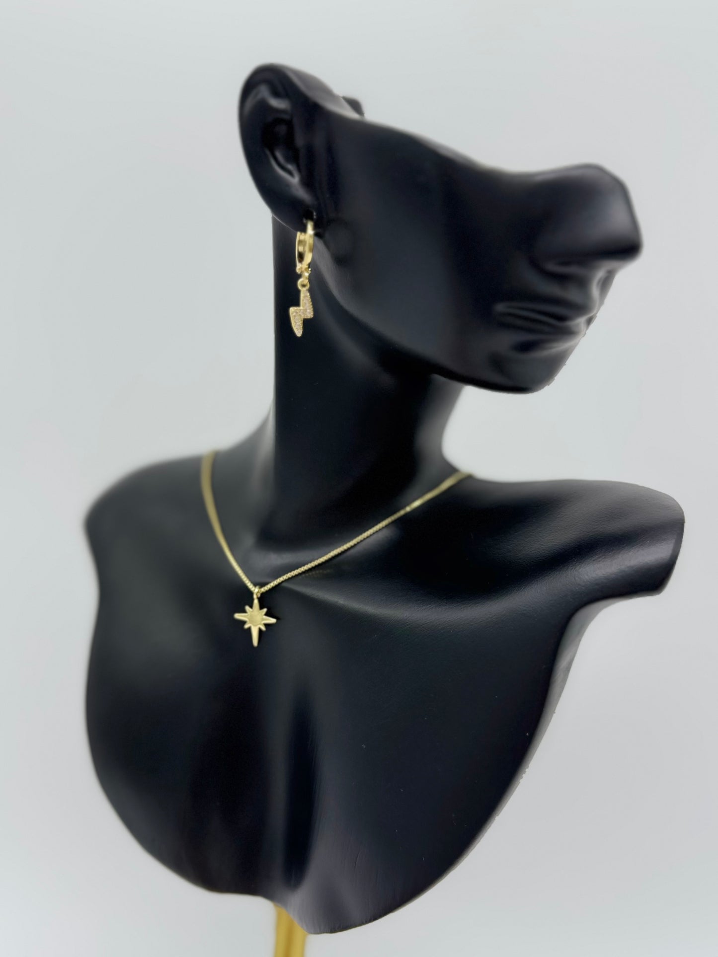 Star Necklace - 18K Gold Plate