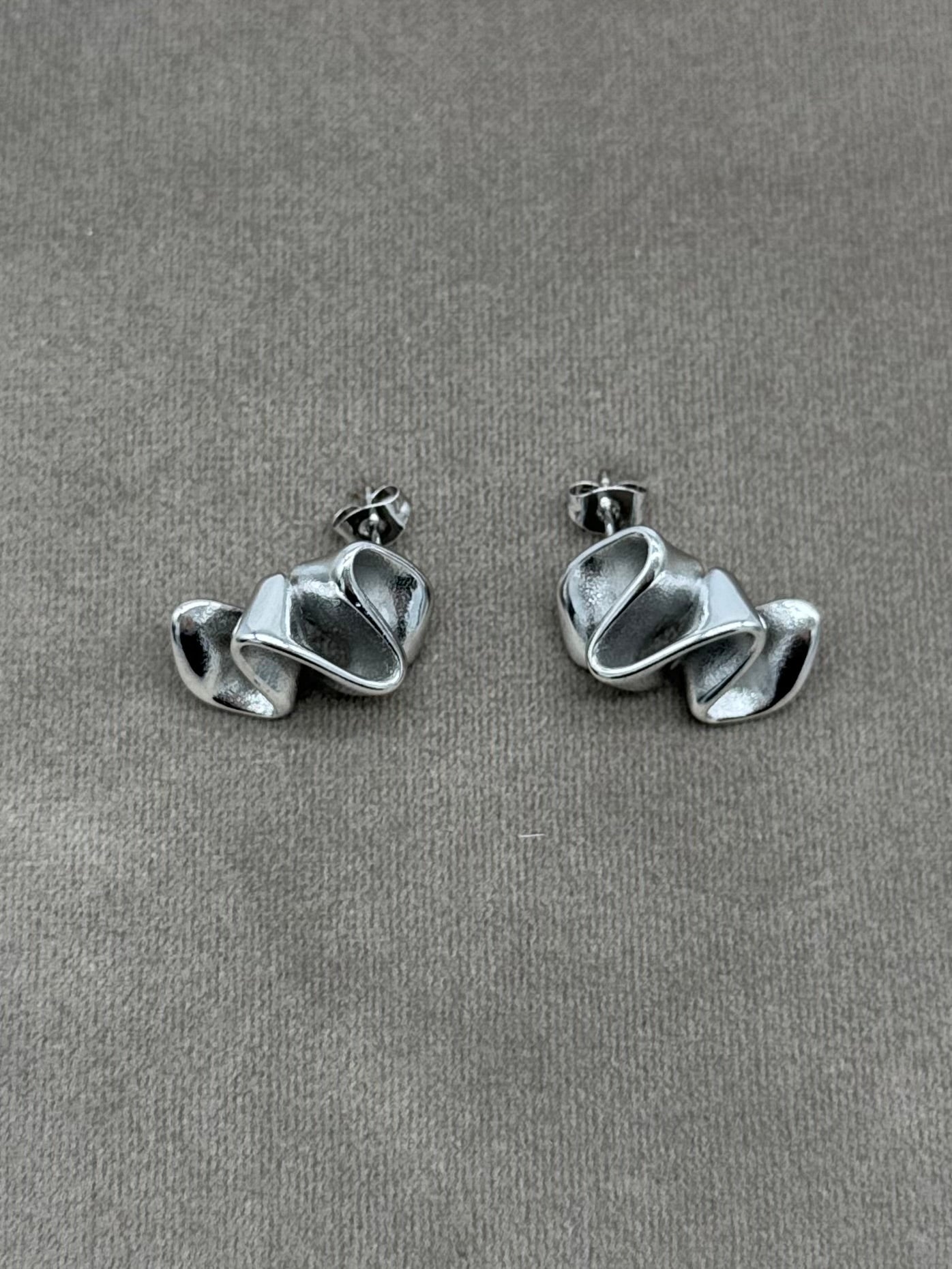 Arete Ondas Acero Plateado