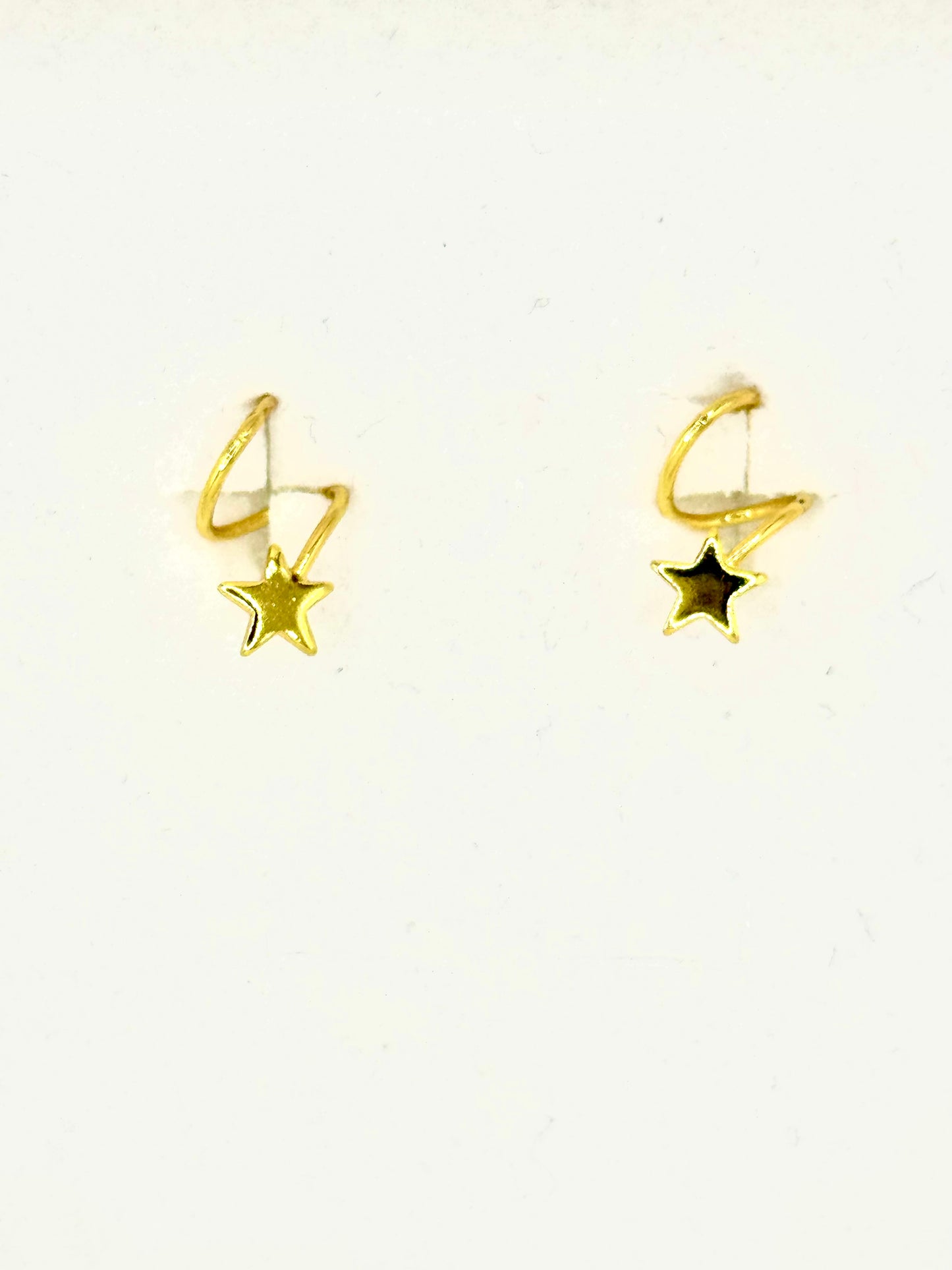 Aretes Estrella Dorada Chapa de Oro