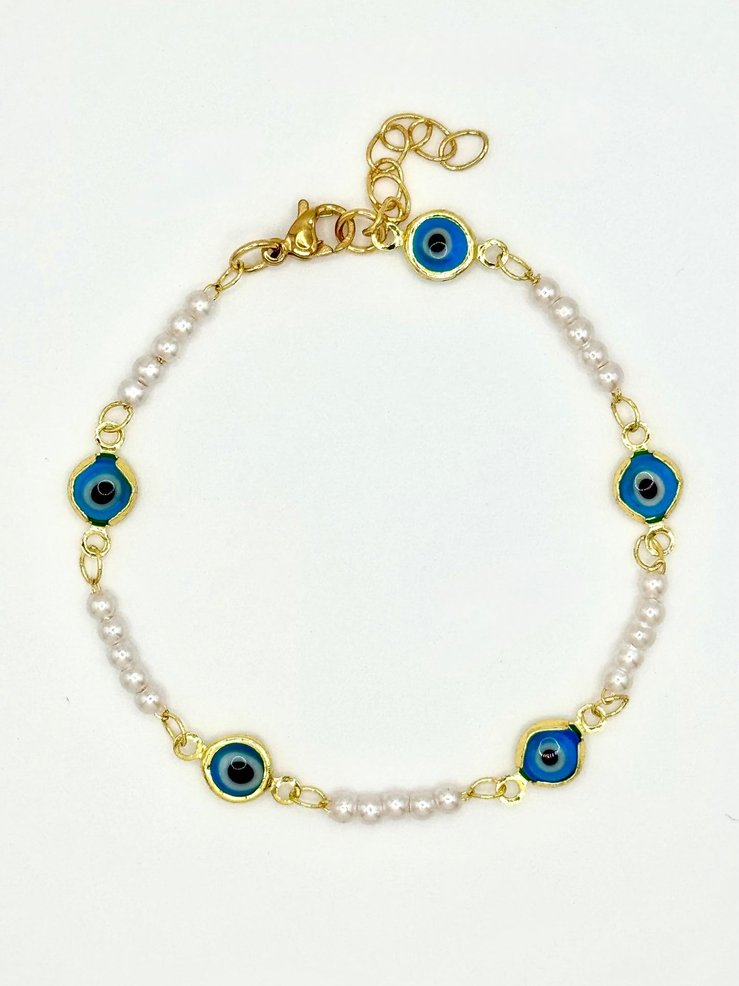 Turquoise Eye Pearl Bracelet