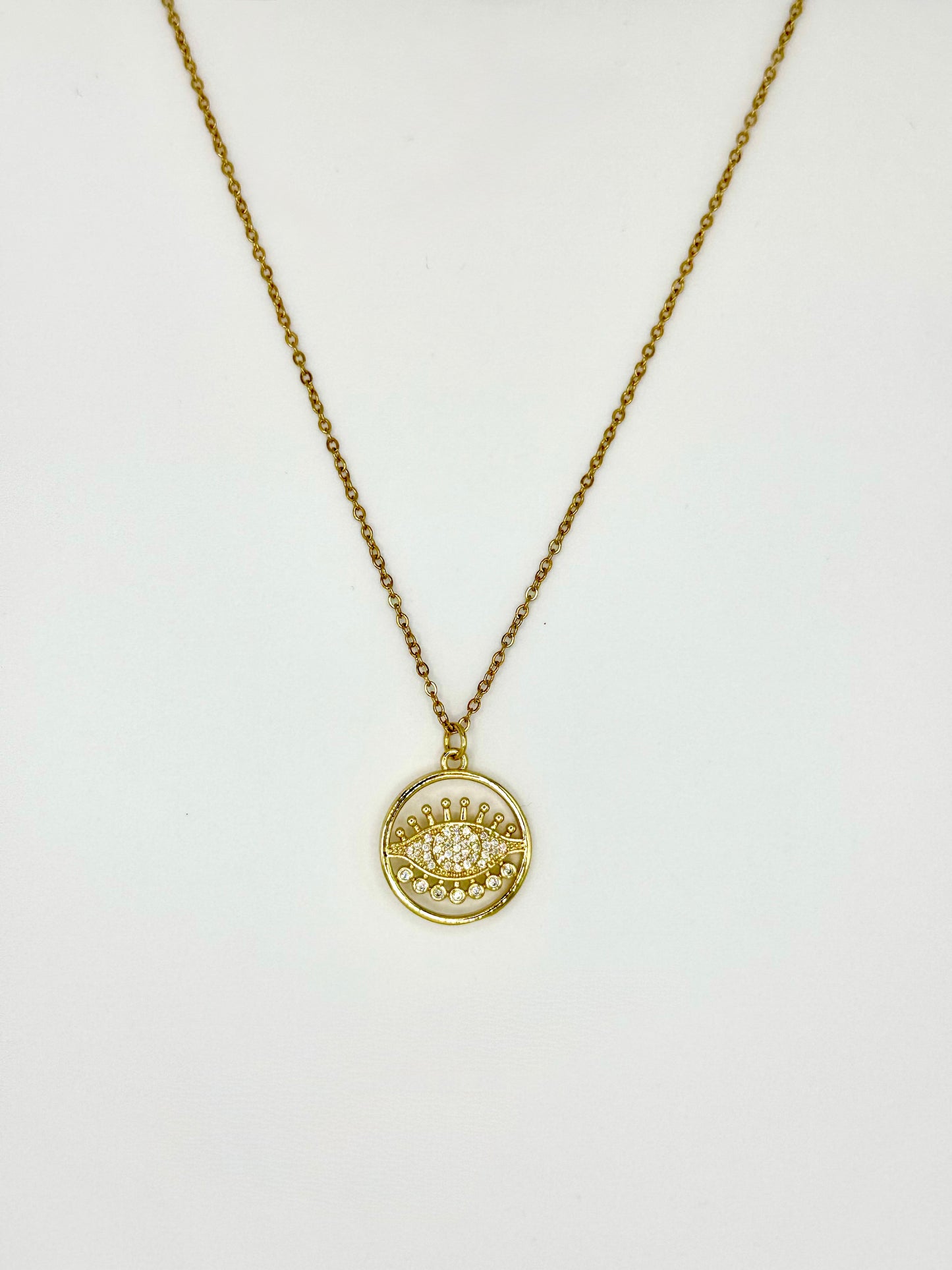 Pendant with gold plated chain and eyelet